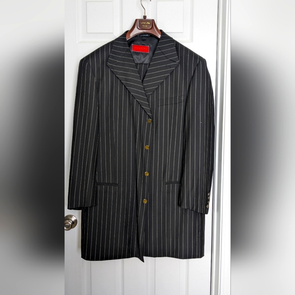 Mantoni Men's suit size 48L